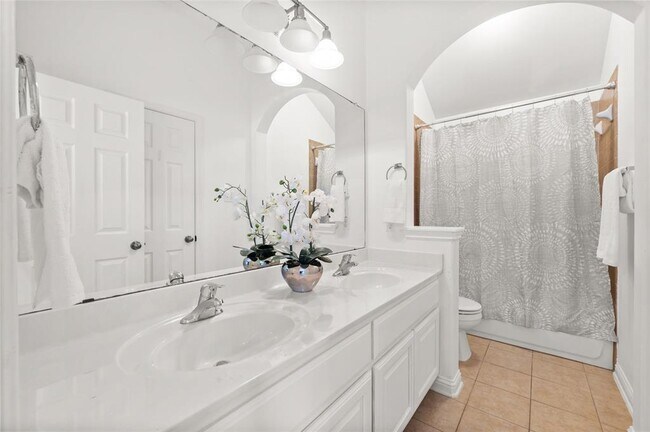 Building Photo - 3664 Rosalina Loop