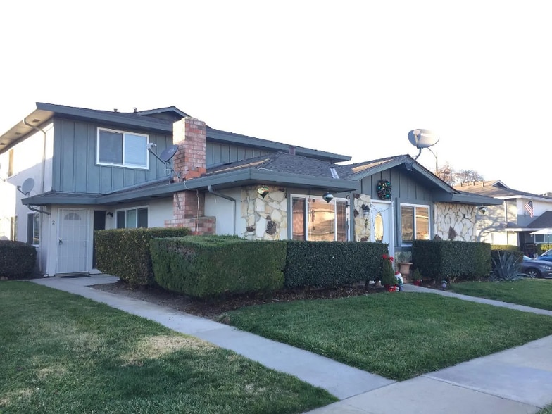 Primary Photo - 272 Tradewinds Ct