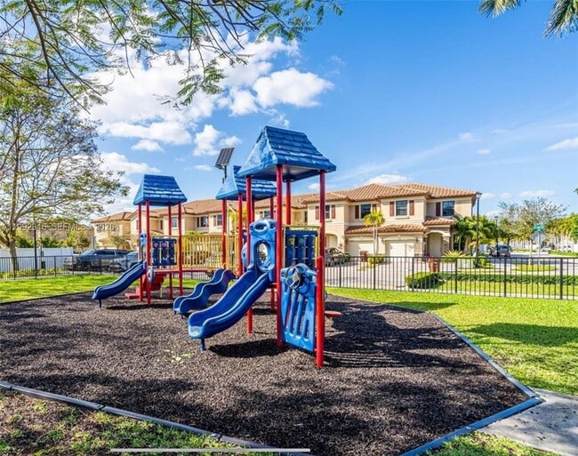 Building Photo - 8952 W 35th Ln