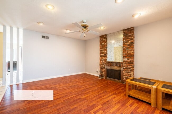 Building Photo - Beautiful 3-Bedroom Home with Pool in Diamond Bar!