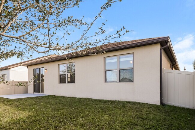 Building Photo - 3416 Soaring Dr