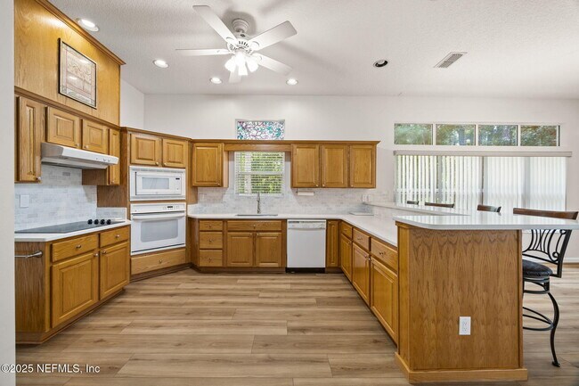 Building Photo - 6218 Hunters Ln