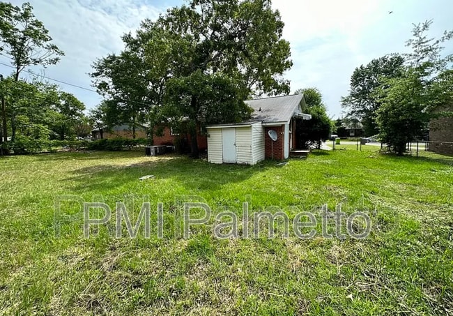 Building Photo - 145 Gala Dr