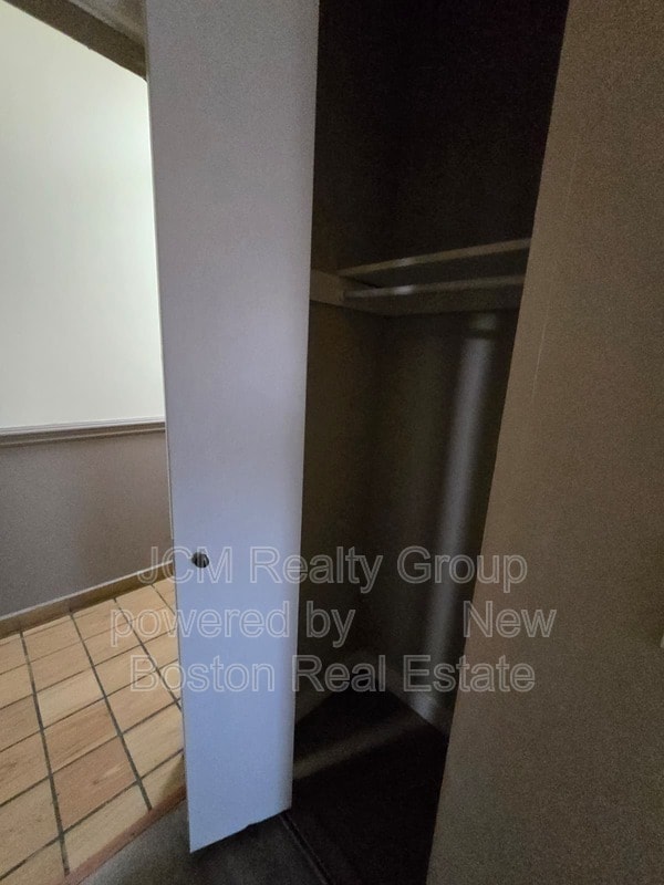 Building Photo - 185 Green St