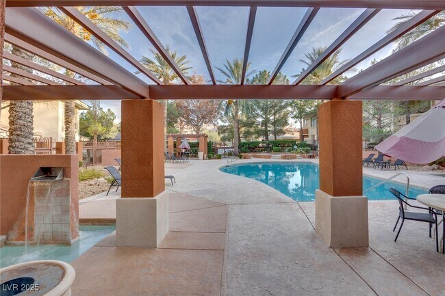 Building Photo - 1008 Domnus Ln