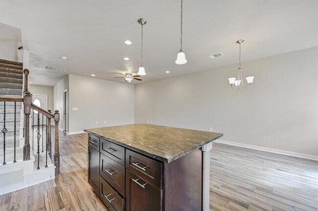 Building Photo - 3303 Elija St