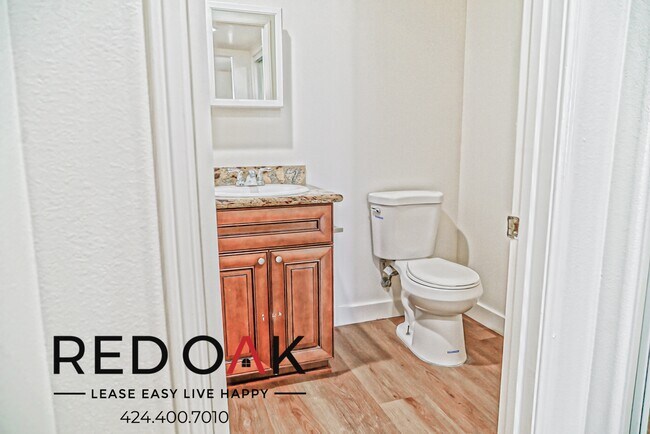 Building Photo - 505 E Rialto Ave