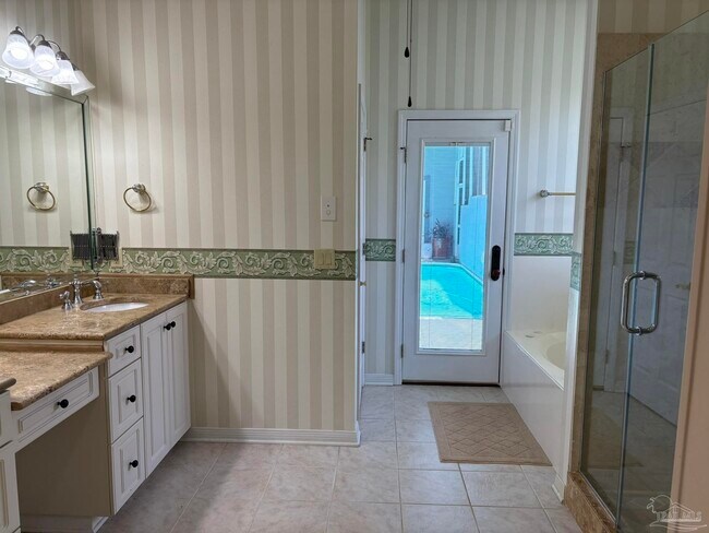 Building Photo - 4115 Oak Pointe Dr
