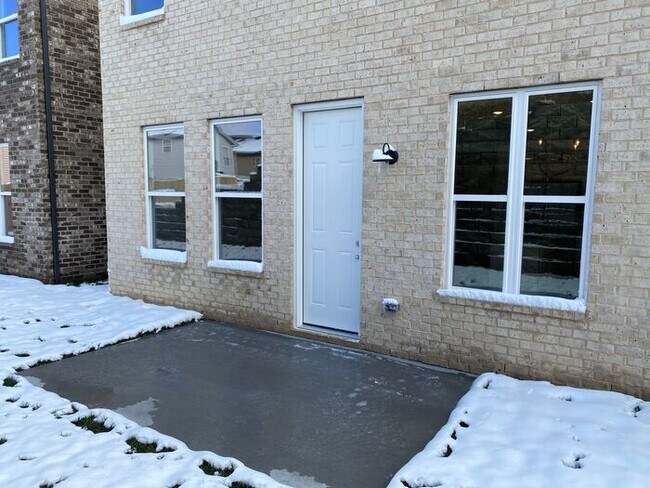 Building Photo - New House Near Nashboro Village - Close to Airport & Lake!