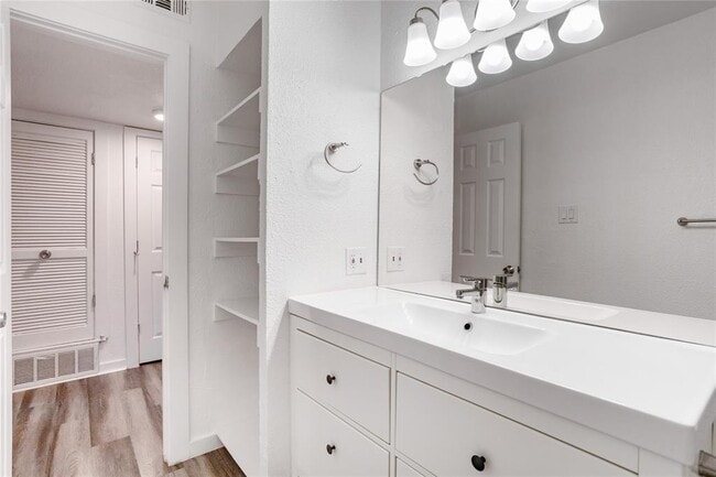 Building Photo - 7945 Gault St