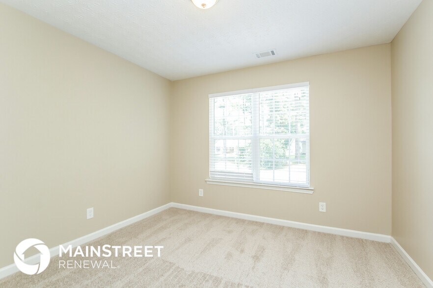 Building Photo - 308 Barr Cir