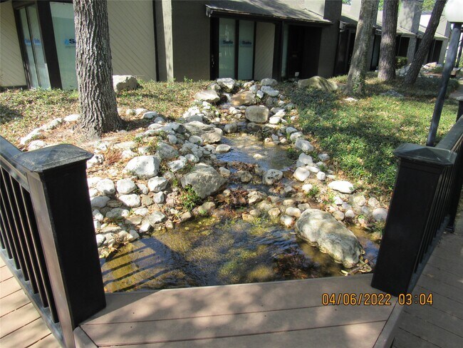 Building Photo - 14351 Torrey Chase Blvd