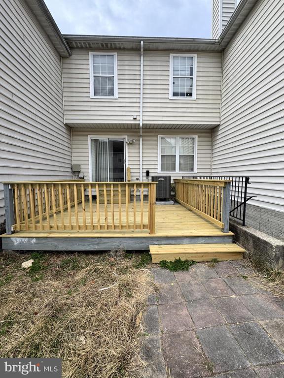 Building Photo - 16318 Brooktrail Ct