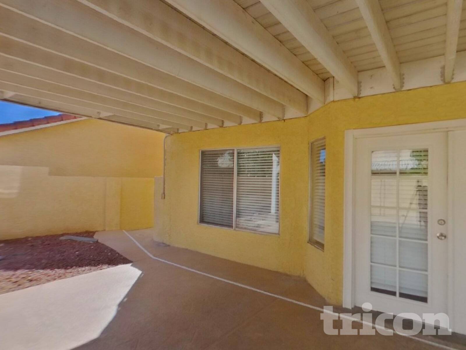 Building Photo - 1584 Bright View Dr