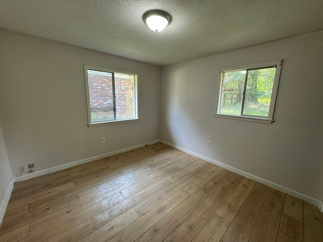 Building Photo - 209 W Lisa Dr