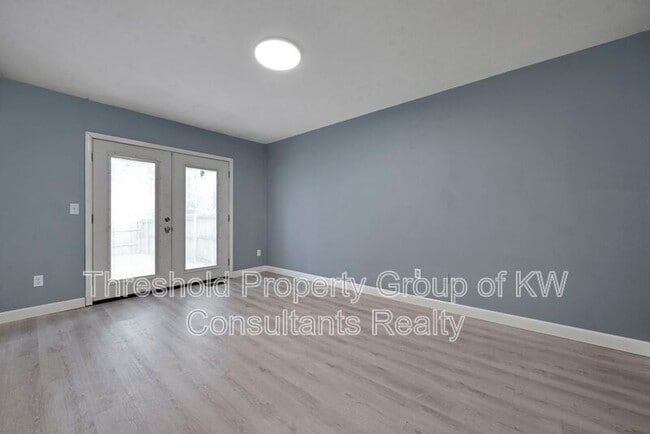 Building Photo - 5809-5811 Pepperwood Court