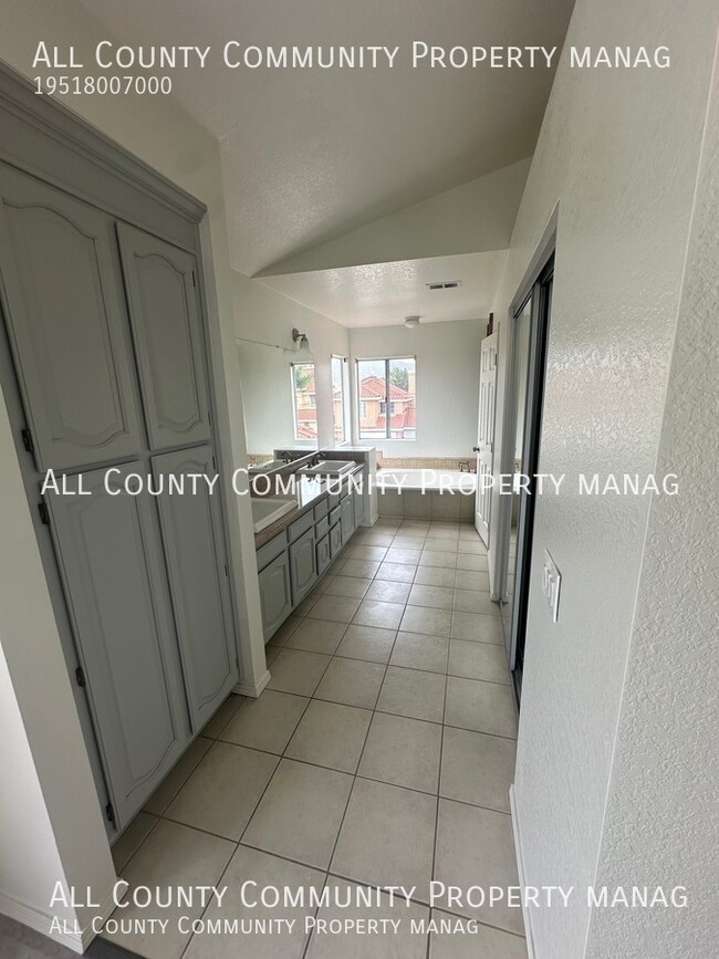 Building Photo - 24459 Brown Dove Cir