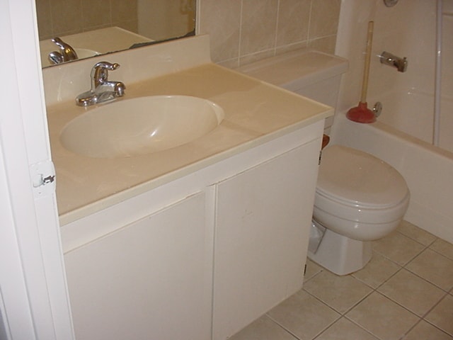 Building Photo - 4037 NW Cinnamon Tree Cir