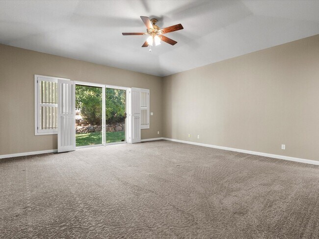 Building Photo - Fieldcreek Gem