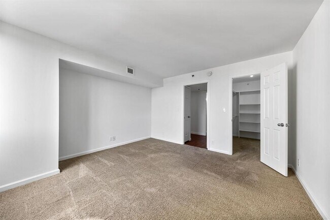Building Photo - 3525 Sage Rd