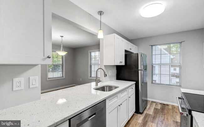 Building Photo - 3629 10th St