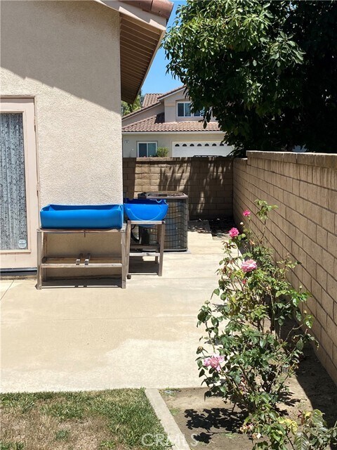 Building Photo - 4660 Tuscani Dr