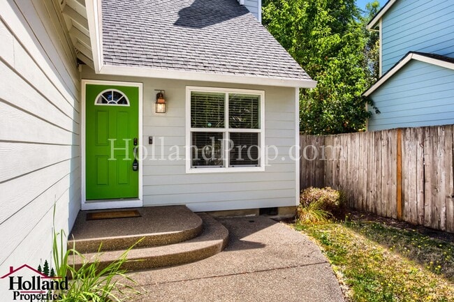 Building Photo - 6860 SW 188th Ave