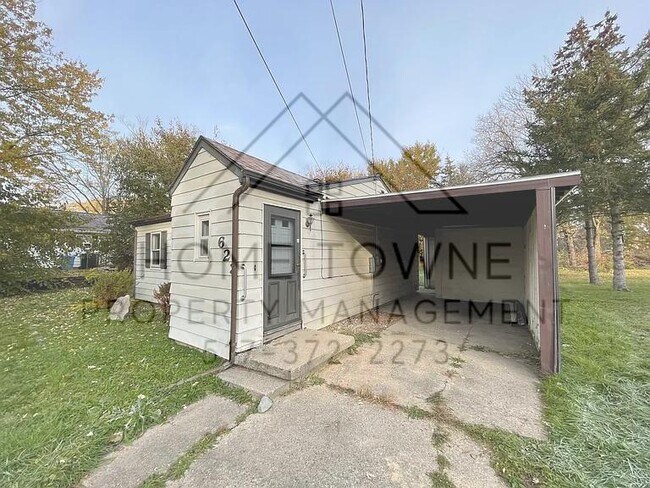 Building Photo - 623 Louisa St