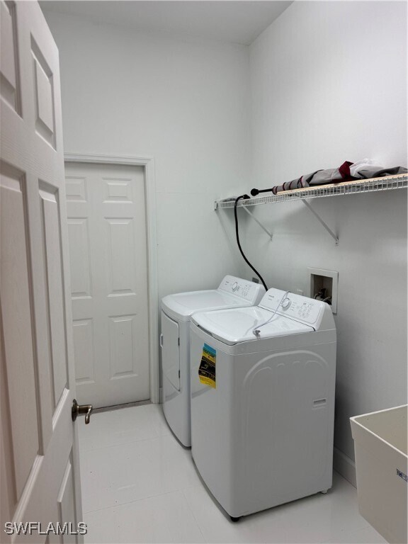 Building Photo - 871 Desoto Blvd S