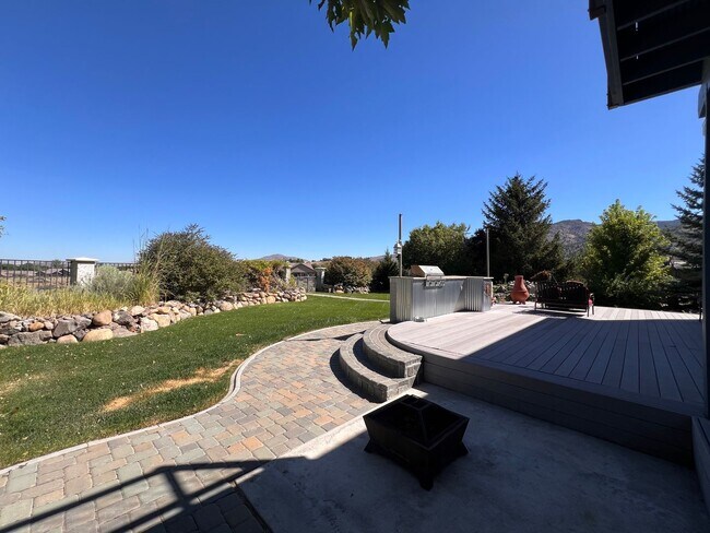 Building Photo - Coming Soon-- Large Beautiful Home off Tol...