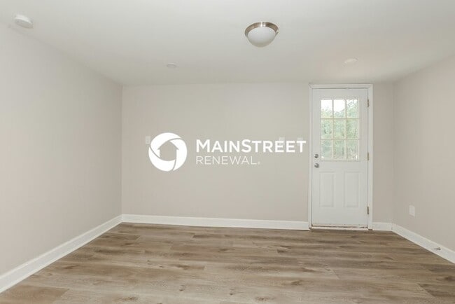 Building Photo - 3 Bedroom Pet-Friendly Home in MADISON, TN with Main Street Renewal