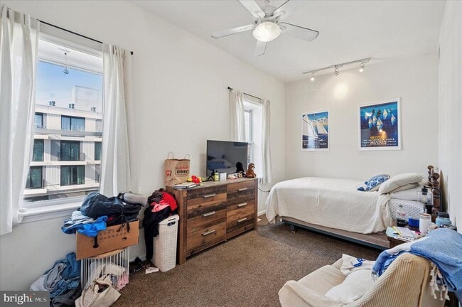 Building Photo - 3725 Lancaster Ave