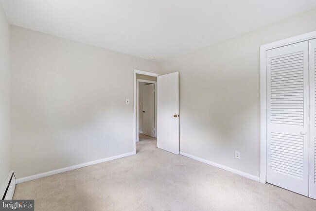 Building Photo - 8005 Woodholme Cir