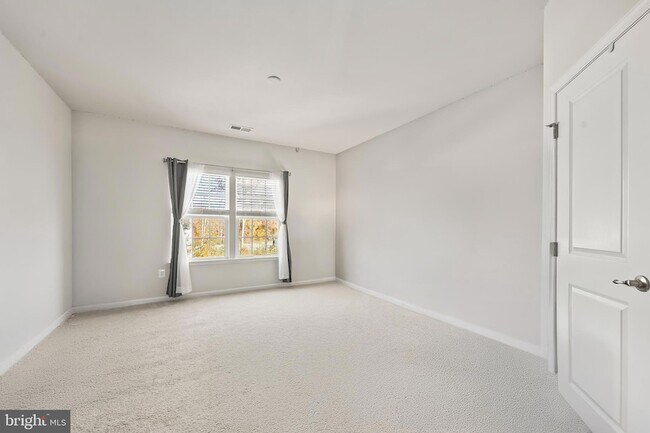 Building Photo - 76 Penns Charter Ln