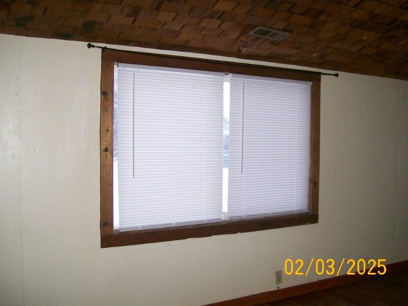Building Photo - 528 N M St