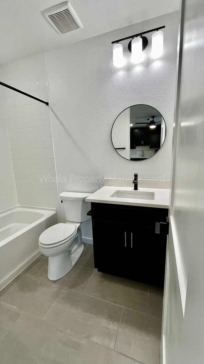 Building Photo - 11511 Amplify Cir