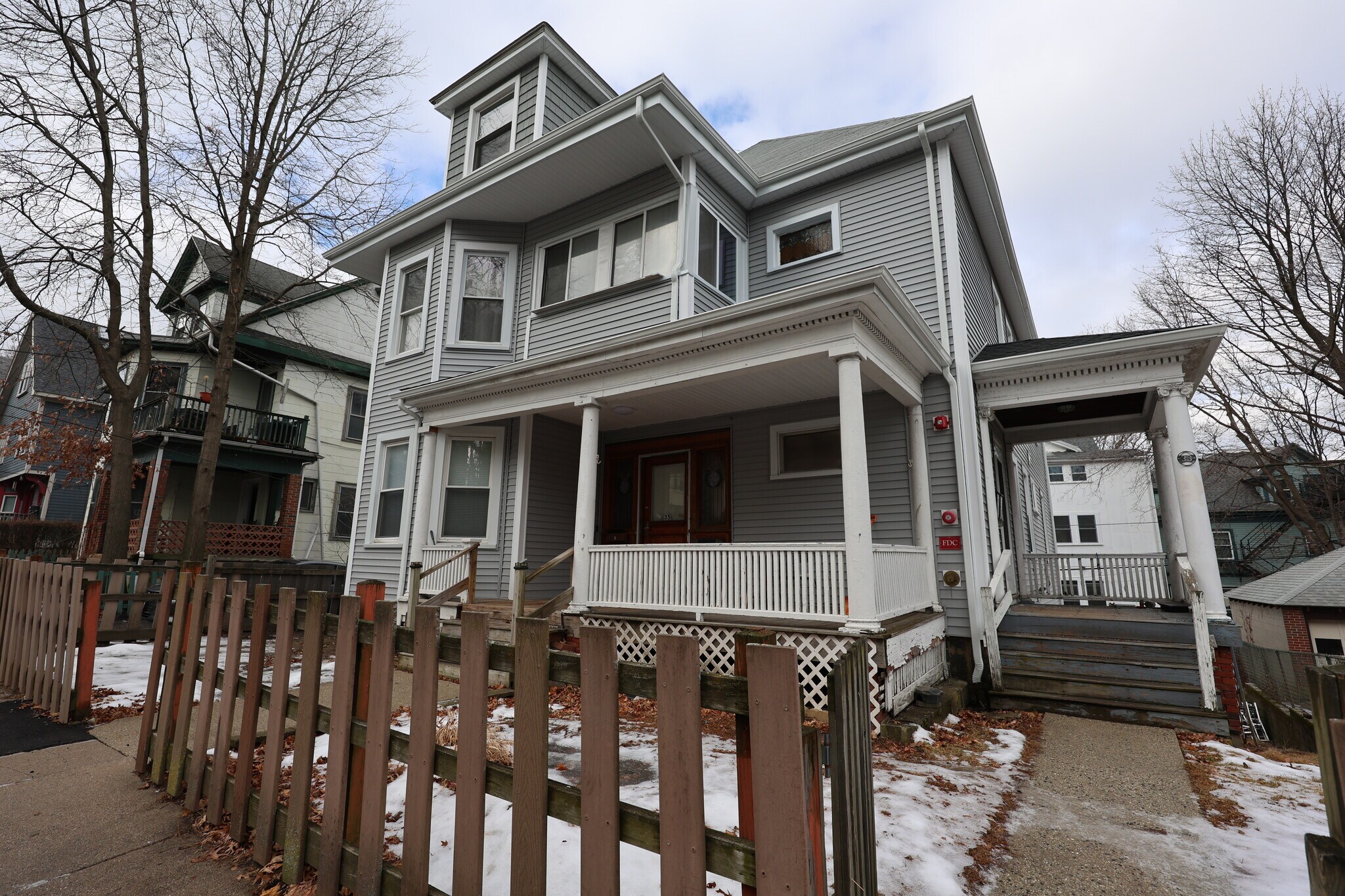 Building Photo - 35 Ridgemont St