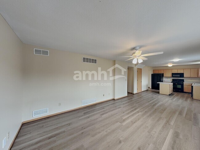 Building Photo - 2245 Yagger Bay Dr