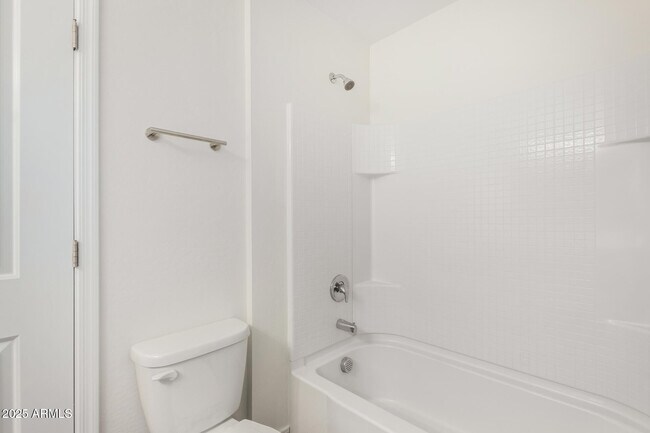 Building Photo - 331 W Mammoth Cave Dr