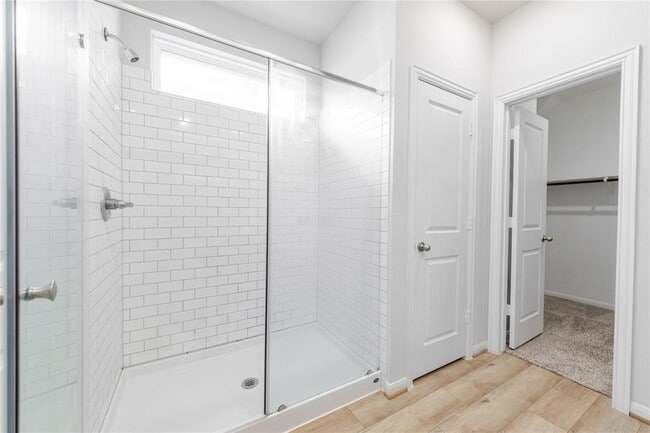 Building Photo - 316 LT Rusty Dr