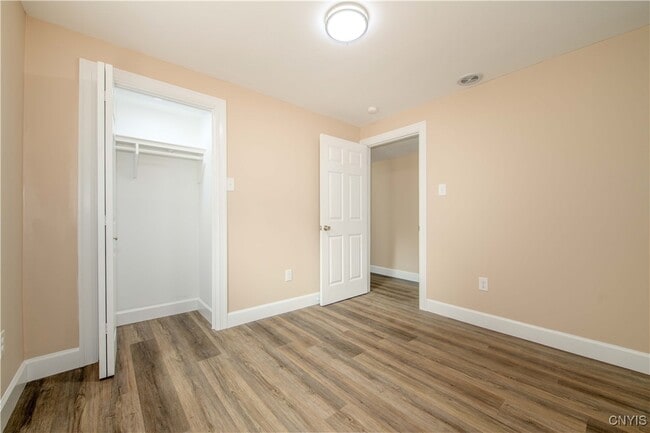 Building Photo - 141 Engles Rd