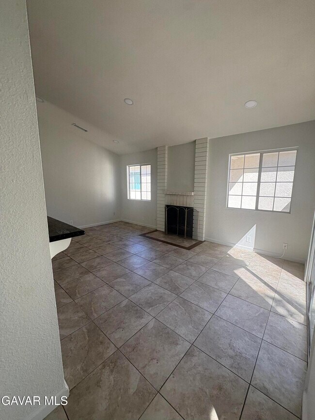 Building Photo - 2137 Estrella Ct