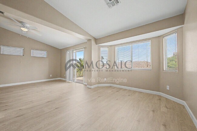 Building Photo - 3356 E Mayberry Ave