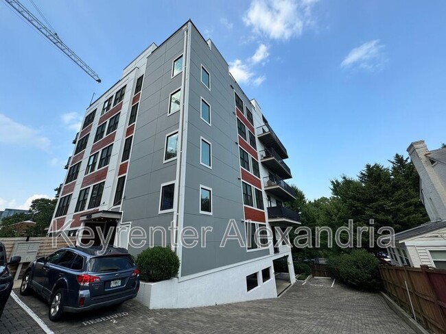 Building Photo - 1245 N Pierce St