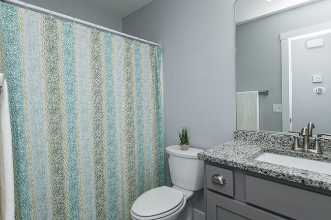 Building Photo - Gorgeous, spacious home on beautiful count...