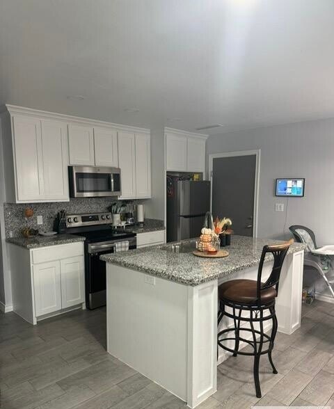 Building Photo - 1756 S Isla de Palmas