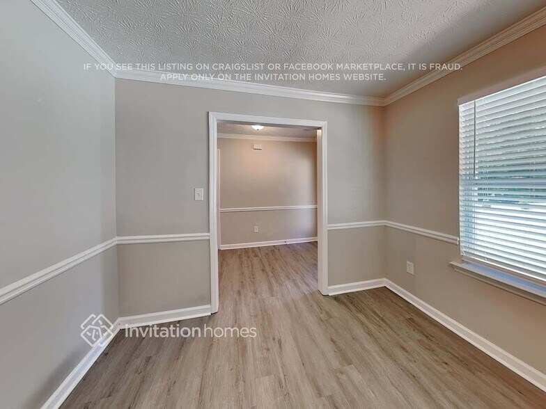 Building Photo - 3310 Westheimer Rd