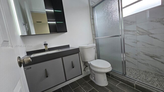 Building Photo - 1941 NW 32nd St