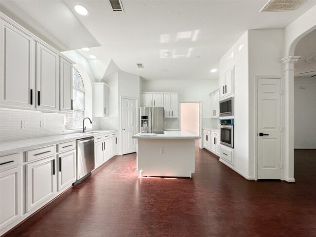 Building Photo - 93 N Acacia Park Cir