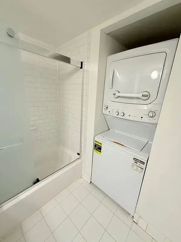 Building Photo - Beautiful 1bedroom Available